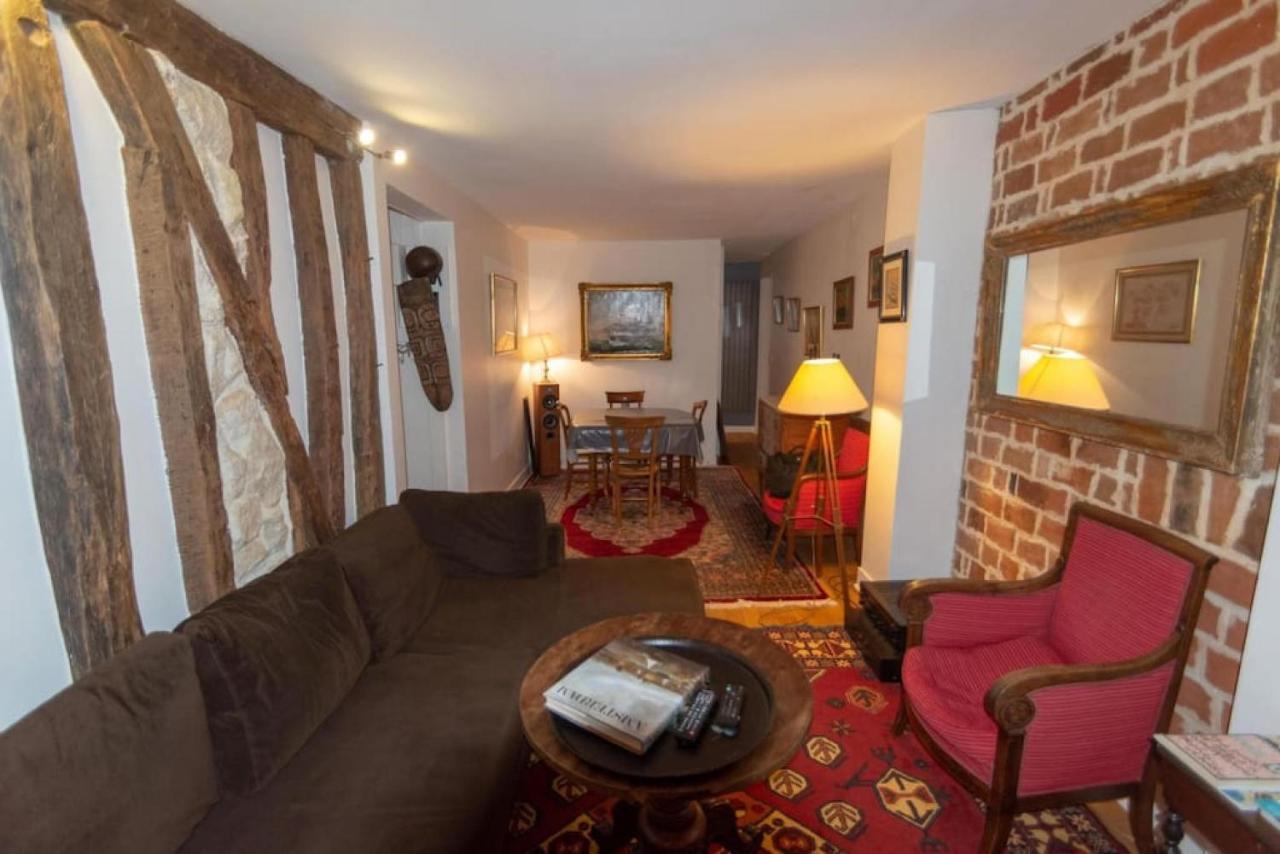 Very French Two Bedroom In The Heart Of París Exterior foto
