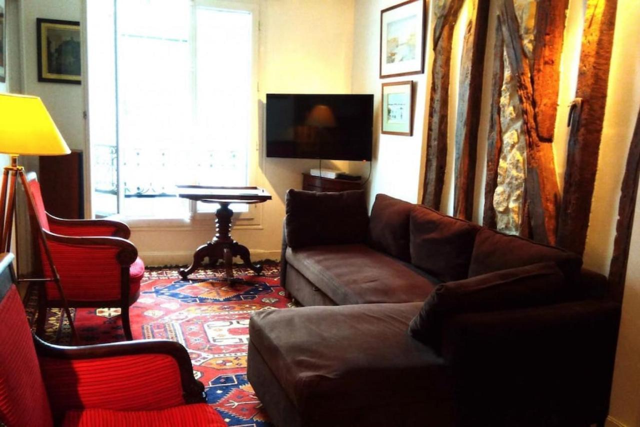 Very French Two Bedroom In The Heart Of París Exterior foto